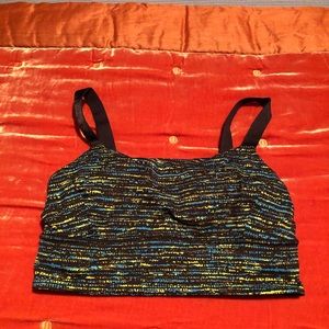 Lululemon sports bra size 6!